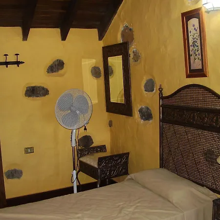 Casa Rural Poblado Jirdana La Torre (El Hierro)